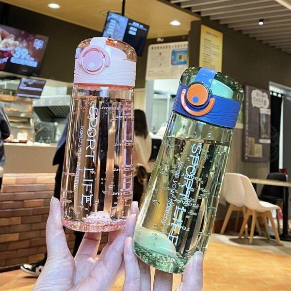 水筒 直飲み おしゃれ 軽い 小さい プラスチックボトル 通勤 通学 ランニング 体操 ヨガ 500...