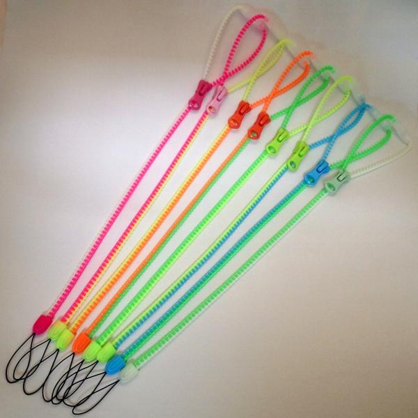 YKK 蓄光 ファスナーネックストラップ 35cm ミックス 子供用 ジッパーストラップ 安全パーツ...