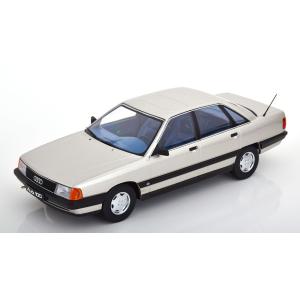 Triple 9 1/18 Audi 100 C3 Saloon 1989　zermat silver metallic　アウディ｜garage-forza