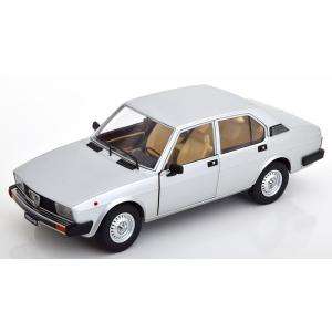 Mitica 1/18 Alfa Romeo Alfetta Berlina 2000L 1978 silver　アルファロメオ　｜garage-forza