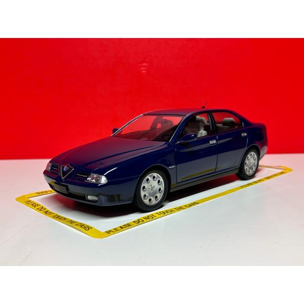 Mitica 1/18　Alfa Romeo 166 3.0 V6 1998　Blue　パトカーパー...