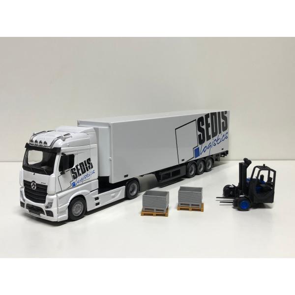 burago 1/43 Mercedes Benz Actros トレーラー＋フォークリフト　メルセ...