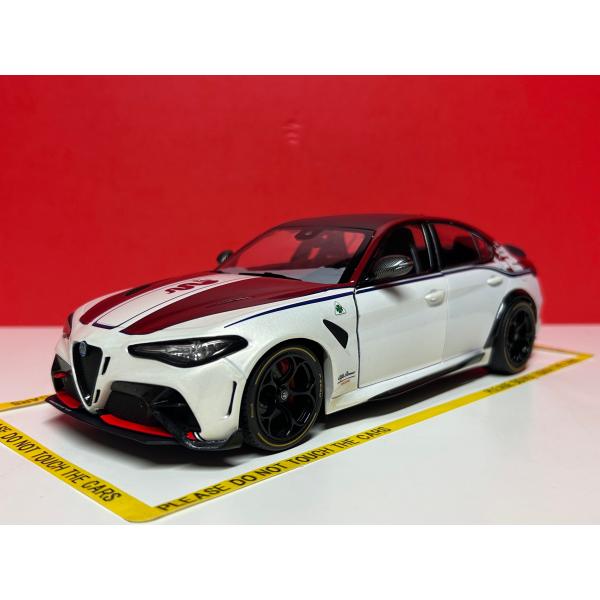 solido 1/18 Alfa Romeo Giulia GTA 2022　F1 Tributo　...