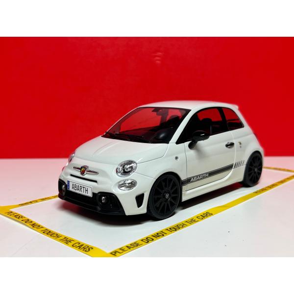 solido 1/18　Fiat Abarth 595 2022　ホワイト　フィアット　アバルト　ミ...