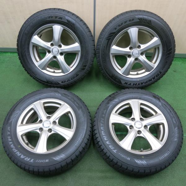 *送料無料* バリ溝！20年！9.5分★スタッドレス 215/65R16 トーヨー ウインタートラン...