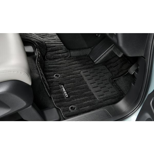 フリード フロアカーペットマット(プレミアムタイプ)e:HEV用(エクステンションマット付) 08P...