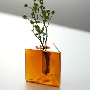 倉俣史郎 花瓶 フラワーベース アクリル シングル アート デザイナーズ