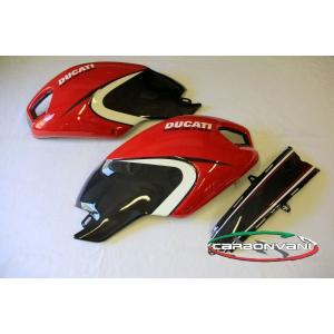 モンスター1100/796/696用：シートカウル レッド： カーボン製
