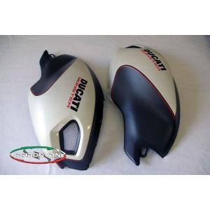 モンスター1100/796/696用：シートカウル： カーボン製・CARBONVANI