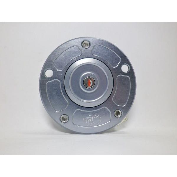 ■在庫限り特価■TWMタンクキャップ/SUZUKI 5H用/チタン・シルバー/ロックtype