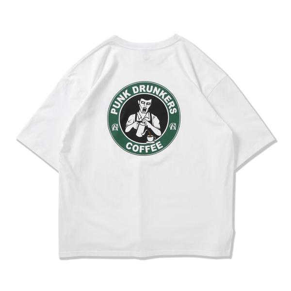 予約3月入荷 PUNK DRUNKERS パンクドランカーズ バリスタBIG.TEE（2カラー）