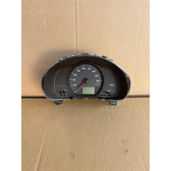 トヨタ ヴィッツ F 前期 (NSP130) 純正 スピードメーター 124609km 83800-...