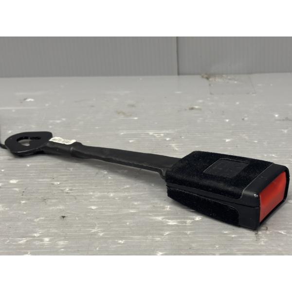 VW ザ ビートル (16C 16CBZ) 純正 助手席 シートベルトキャッチ バックル 5C5 8...