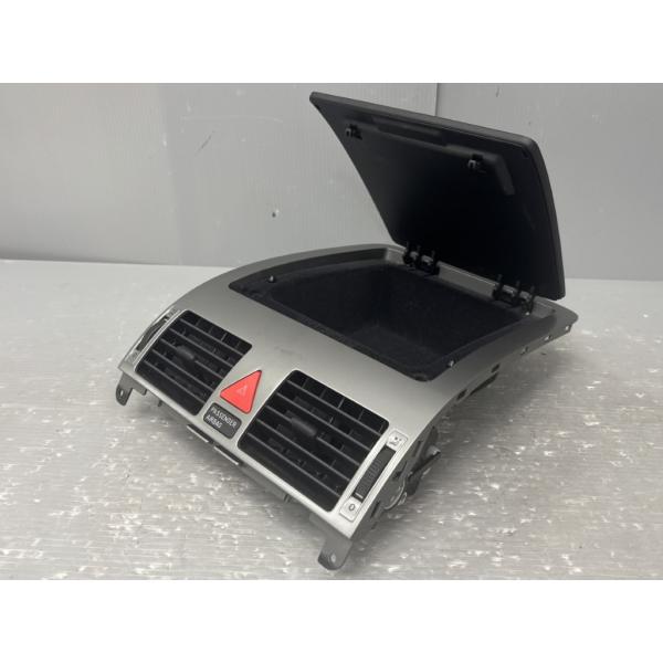 VW ゴルフ トゥーラン (1TCAV 1T) 純正 センターエアコン吹出口 ダッシュボード 小物入...