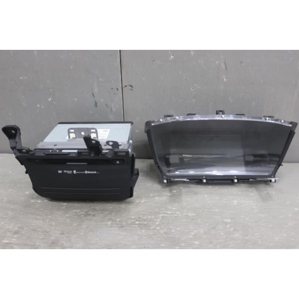 オデッセイ M 4WD 前期 (RB4) 純正 HDDナビユニット 地図2011年 ナビモニター イ...