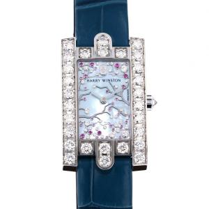 ハリー・ウィンストン HARRY WINSTON アヴェニュー クラシック チェリーブロッサム AVEQHM21WW286 ブルー文字盤 新品 腕時計 レディース｜gem-castle-yukizaki