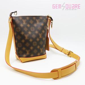 GUCCI 【値下げ交渉可】GUCCI グッチ ジオメトリックフレーム  