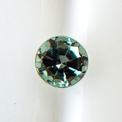 アレキサンドライト　3.4mm　ラウンドカット　0.18ct　ブラジル産　ルース