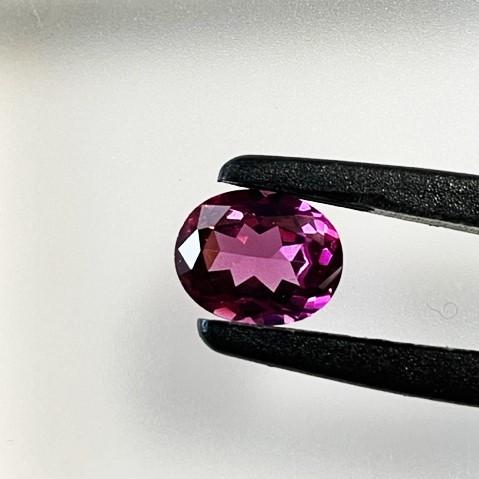 ロードライトガーネット　オーバル　3.41ct　ルース