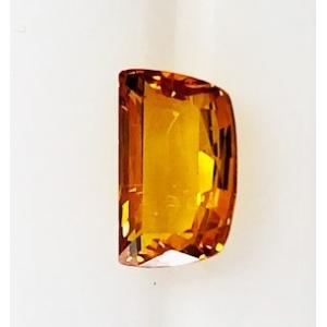イエローサファイア　変型1.68ct　ルース　サファイヤ