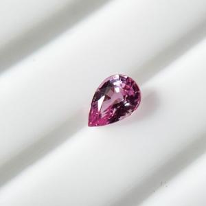 ピンク サファイヤ（サファイア） 0.775ct loose ルース/裸石 蛍光 