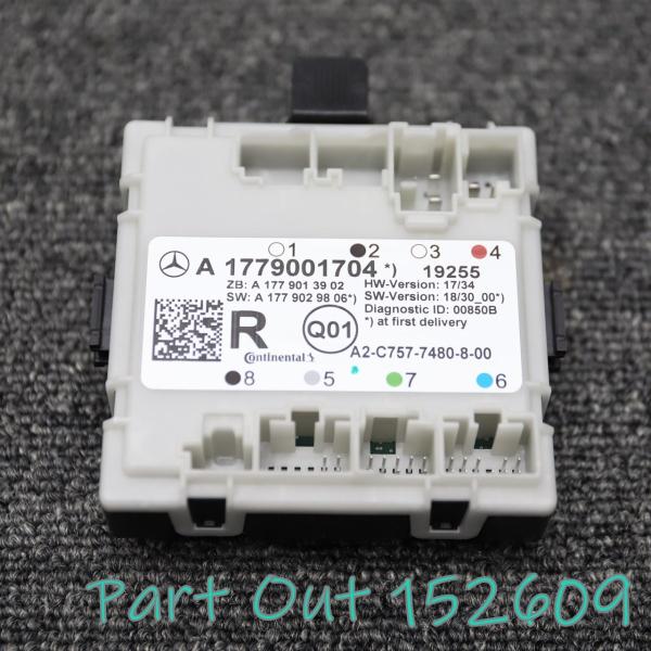 [M-20]ベンツ W177 A200d 右リア ドアコンピューター A1779001704 AMG...