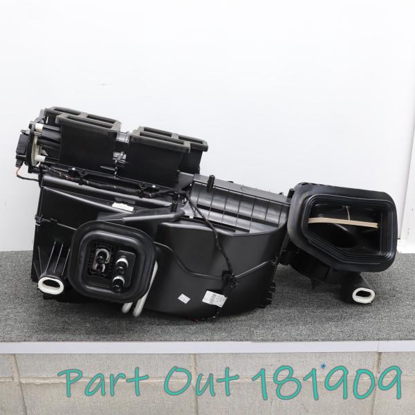 [M-20]ベンツ W177 A200d エバポレーター ヒーターコア エアコンユニット AMG ラ...