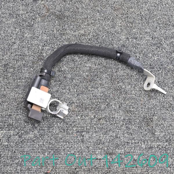 [M-20]ベンツ W177 A200d バッテリー端子 マイナス端子 ネガティブ 配線 A0009...