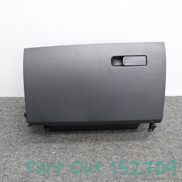 [M-20]ベンツ W177 A200d グローブボックス A1776803800 9051 AMG...