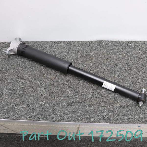 [M-20]ベンツ W177 A200d リアショックアブソーバー A1773206900 左右共通...