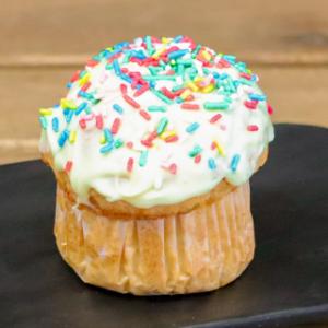 《商品紹介用》【見た目かわいい】レインボースプレー濃厚ホワイトチョコ