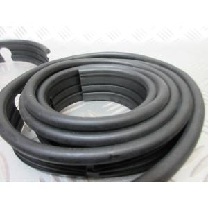 VW 空冷ビートル T1 フェンダー ビーディング pr　NEW　  IAP 111821715A2...