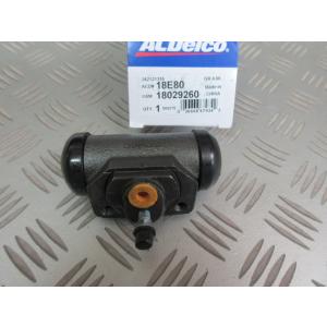 18E80.MOPAR 1970〜 チャレンジャー ロードランナーブレーキ ホイールシリンダー  コ...