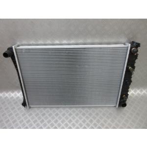 USA発送！162.1970-1981 シボレーカマロ ラジエター  NEW   Gbody・C10...