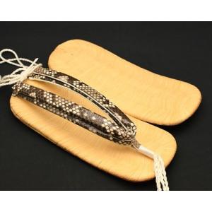 編み目細かい上質な畳表雪駄・南部表雪駄にニシキヘビ革花緒