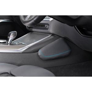 レザー ニーパット・ブルーステッチ VW,アウ...の詳細画像1