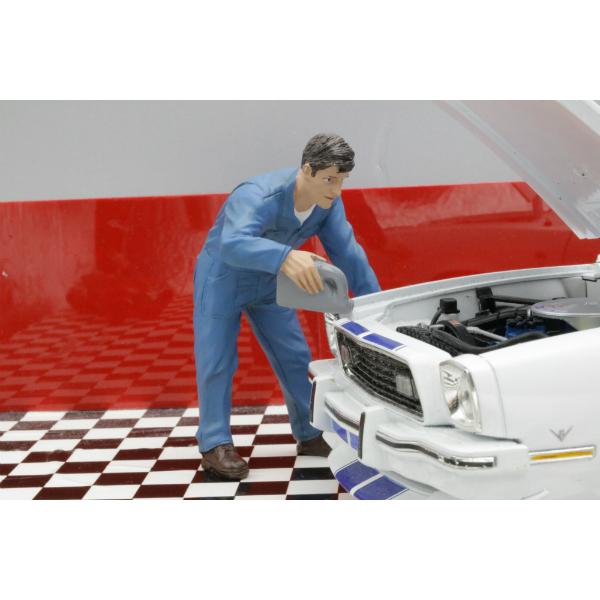 メカニック クルー Doug Filling Engine Oil フィギュア アメリカンジオラマ