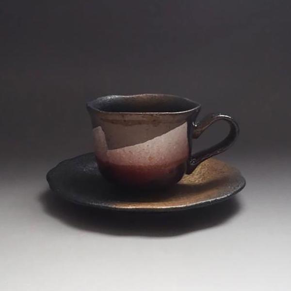 九谷焼 黒備前風コーヒーカップ＆ソーサー 銀彩 赤：美山窯