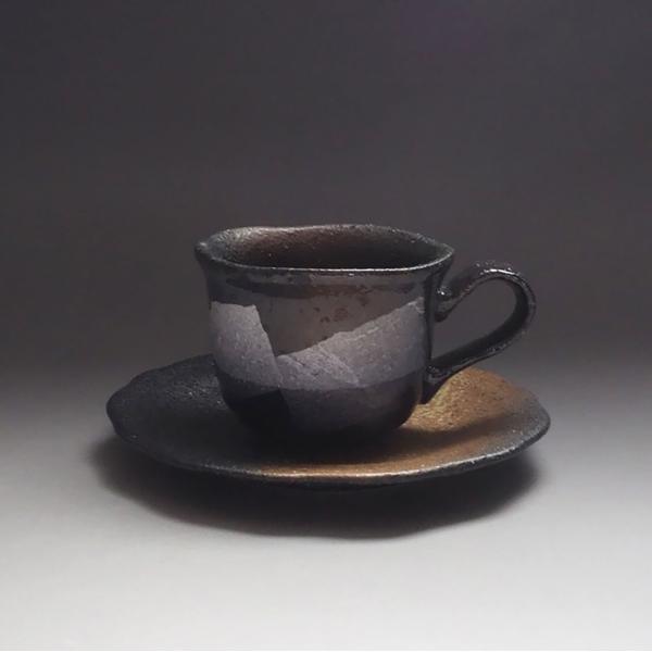九谷焼 黒備前風コーヒーカップ＆ソーサー 銀彩 紫：美山窯