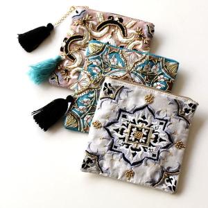 ポーチ 小物入れ マチなし かわいい おしゃれ デザイン タッセル 布張り スクエア 刺繍 オリエンタル ビーズ 刺繍スクエアポーチ 3タイプ Kan7697 ギギリビング 通販 Yahoo ショッピング