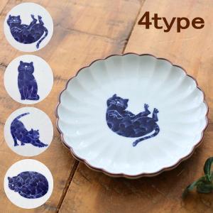 小皿 波佐見焼 醤油皿 日本製 磁器 猫 猫柄 呉須 和柄 白磁 10.5cm 薬味皿 菊割皿 漬物皿 取り皿 おしゃれ かわいい 来客用 和食器 ねこ菊割3.5寸皿 4タイプ