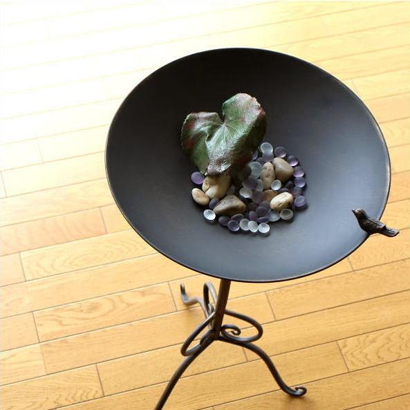 バードフィーダー バードバス おしゃれ アンティーク お庭 ガーデン アイアンの小鳥の餌台