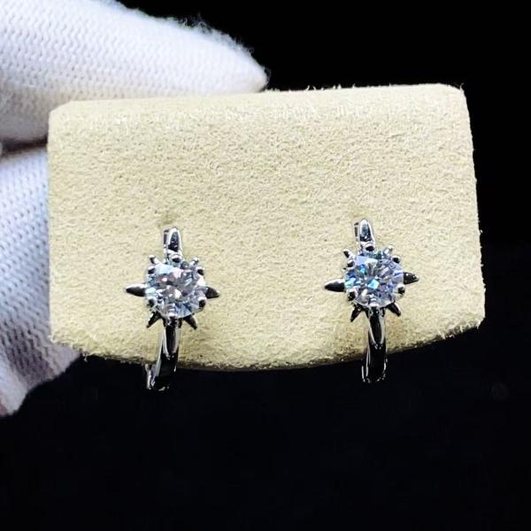 PROME 天然石・特別仕様品・限定品・高品質・モアサナイト・白銅製・ピアス ・ P10080