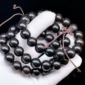 木製　崖柏(ヤーバイ)　ブレスレット　天然香木　高油性　仏珠　直径：３０mm 木製 崖柏(ヤーバイ) ブレスレット 天然香木 高油性 仏珠 直径：30mm