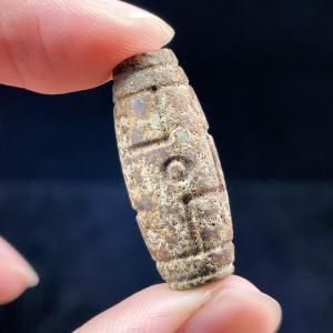 ギベオン天珠アクセサリー チベットジービーズ銅金仕上げ 九眼天珠 ギベオン隕石メテオ