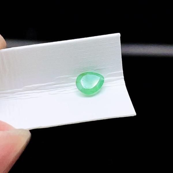 PROME 天然石【一点物】希少鉱・再入荷困難・エメラルド・コロンビア産・ルース・5x4x2mm ・...
