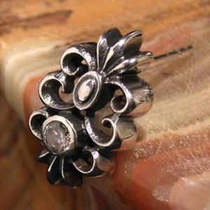 ピアス メンズ シルバー 立体 トライバル 唐草 1P 片耳 おしゃれ 人気 シルバー925 メンズ...