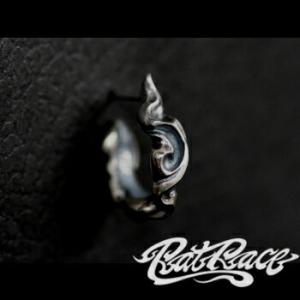 Rat Race（ラットレース） ライズフレアフープピアス S シルバーピアス