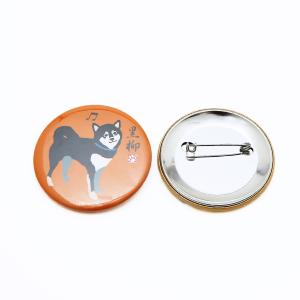 在庫限り 黒柳さん 缶バッジ 犬雑貨・犬グッズ...の詳細画像3
