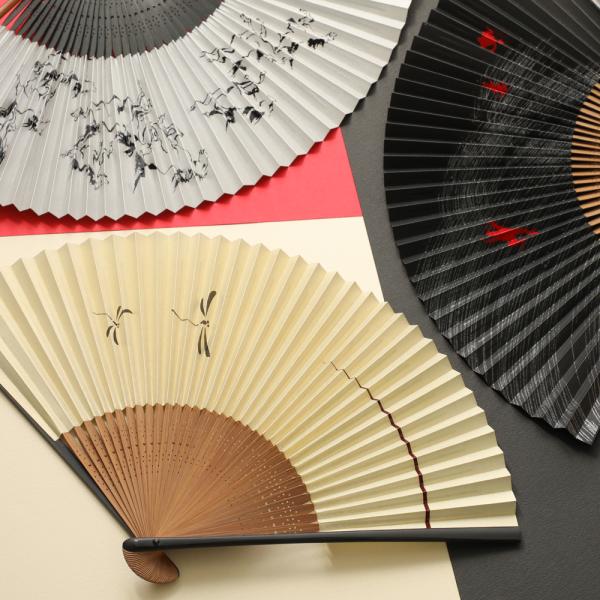 扇子 漆絵 トンボ一本線 馬九行く 赤カエル 扇や 半げしょう